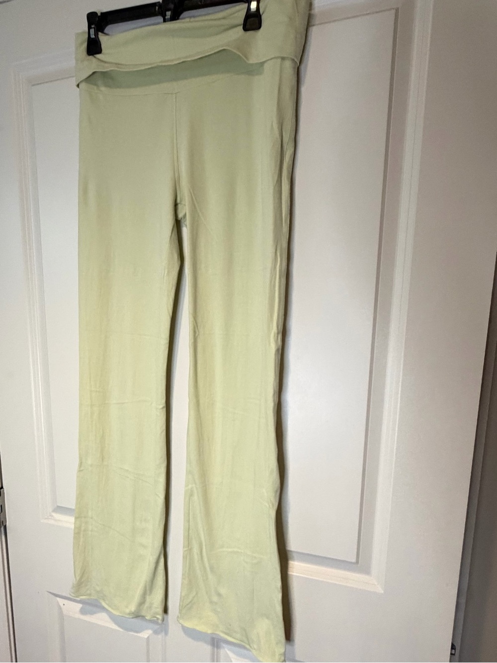 SKIMS Lime Green Fold Over Flare Yoga Pants - Picture 2 of 4
